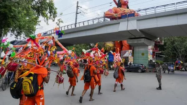 Kanwar Yatra 2025: Pilgrim Rush Gridlocks Delhi NCR 