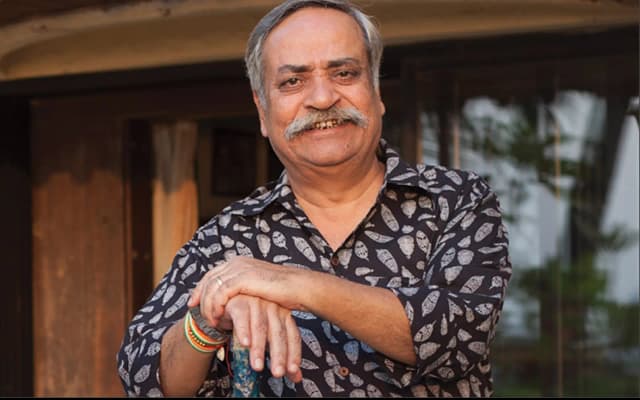 An Individual Who Converted Voices into Narratives